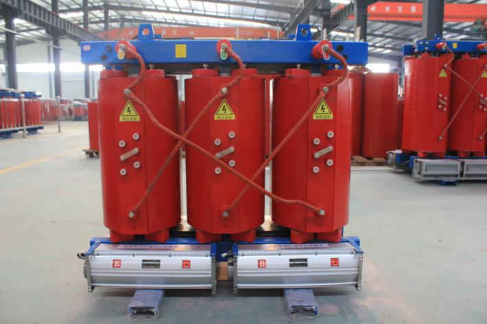 一般北京創(chuàng)聯(lián)匯通電氣全鋁的干式變壓器800kva價(jià)格是33900元，全銅的800kva干式變壓器價(jià)格是65000元。